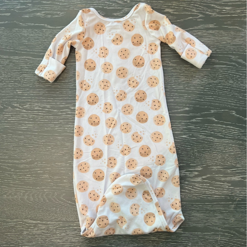 Caden Lane Cookies Knotted Gown